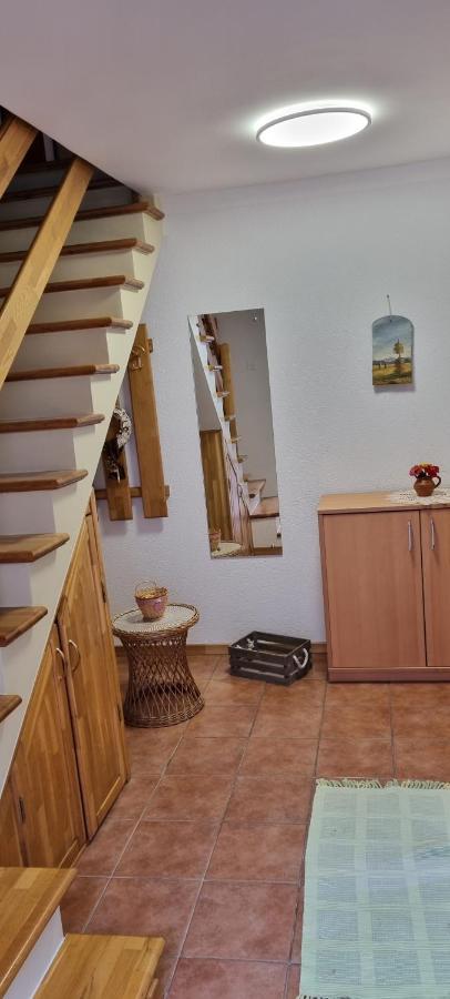 Apartma Zele Postojna Exterior foto